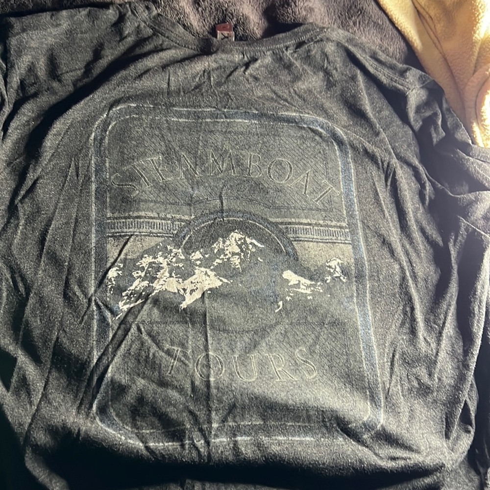 Steam boat tours long sleeve